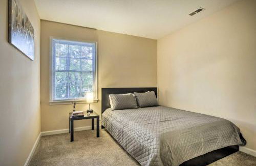 Raleigh Home Near Dining and Shops! - Foto 21