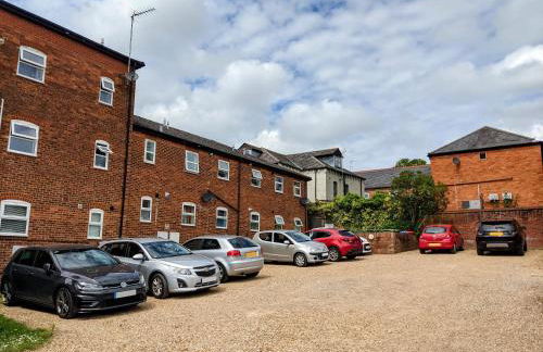 Saffron Court by Wycombe Apartments - Apt 06 - Photo 9