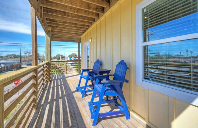 6bdr, Balcony w/ Bay View, Shared Pool + Boat Dock Keeper Red by Avantstay - Foto 30