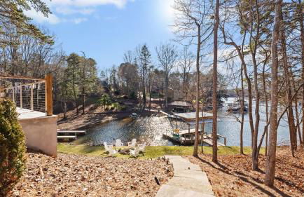 Livin' Large Lake Norman Estate w/ Pool, Dock, Game Room & Scenic Views - Foto 138
