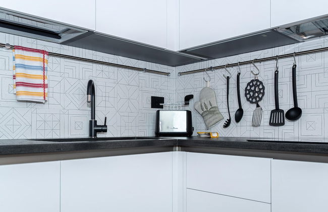 Luxury 2 in Como With 2 Bedrooms and 2 Bathrooms - Photo 7