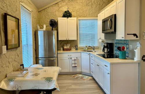 Hilltop Cottage, Historic Silver Spur Dance Hall - Foto 6