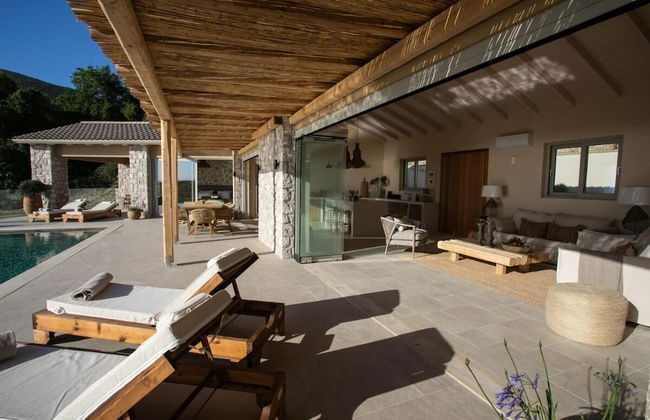 Villa Elysium Parga Luxury Detached Property in Private Grounds - Photo 25