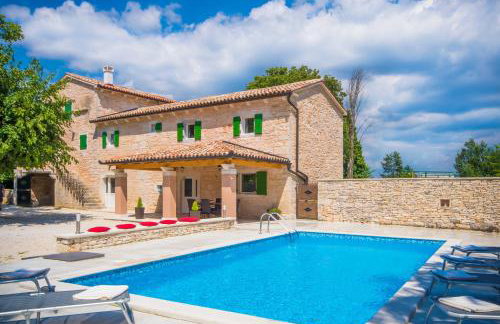 Villa Anton, a luxurious rustic villa in a peaceful setting - Foto 12