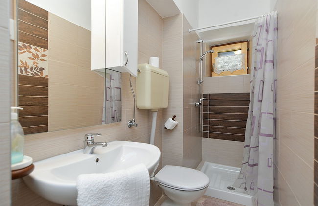 Apartment 358 - Photo 31