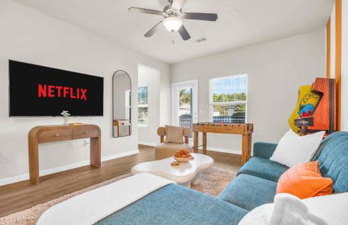 2BR Family Suite with Games & Pool - Foto 11