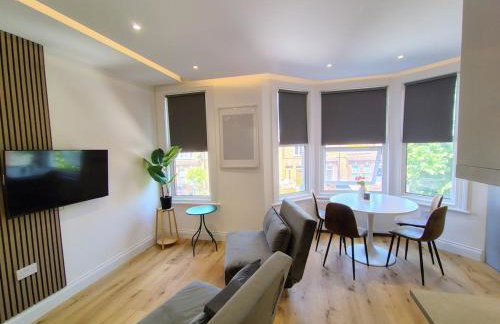 Best in Class - London, Harrow - Foto 16
