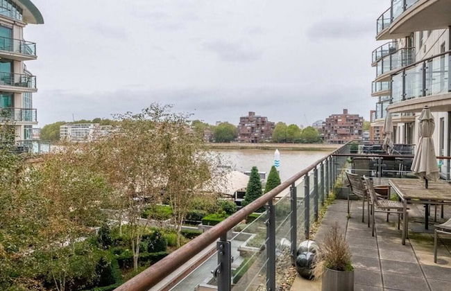 Central 2BD Flat w/ River View Balcony - Vauxhall! - Photo 30