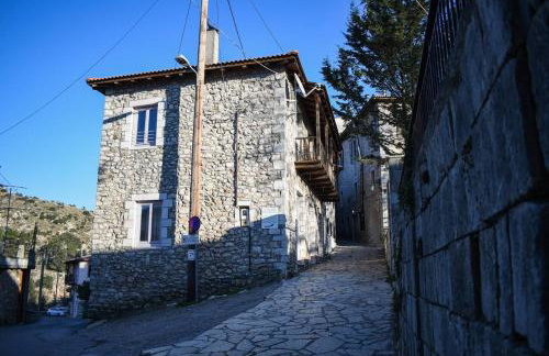 Secluded Mountain Refuge - Theonimfi Paradise Gem - Foto 56