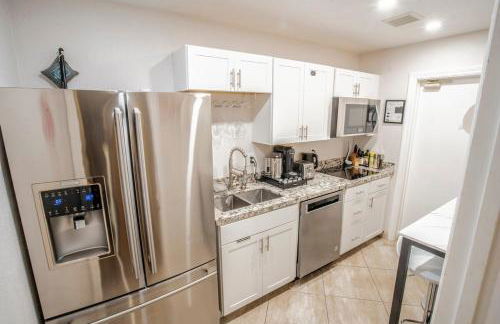 Buena Creek Vista Primary Subdivided Home with Views and Pool - Foto 57