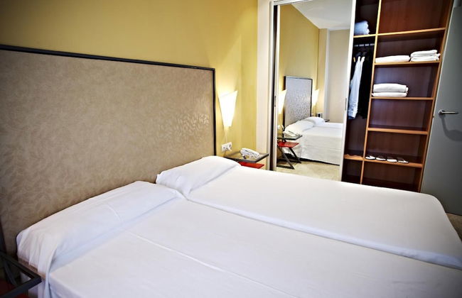 Apartamentos Vértice Sevilla Aljarafe - Foto 4