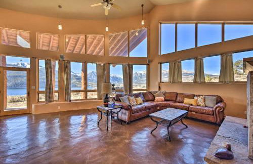 Luxe Twin Lakes House with Mountain and Lake Views! - Foto 3