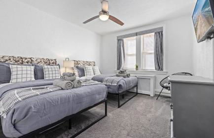 AC Retreat - Cozy 2BR by Tropicana & Beach - Foto 20