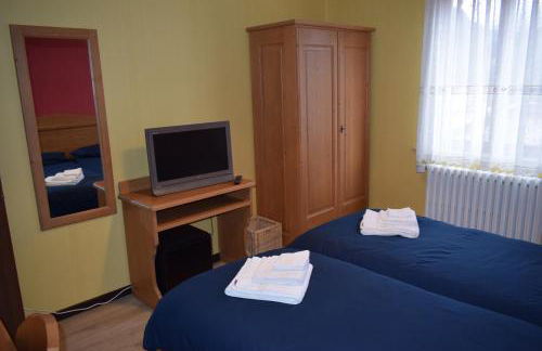 Lozzo di Cadore - Dolomiti - Piazza IV novembre - Photo 6