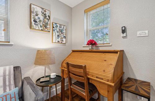 The Cultural District Cottage - Photo 5