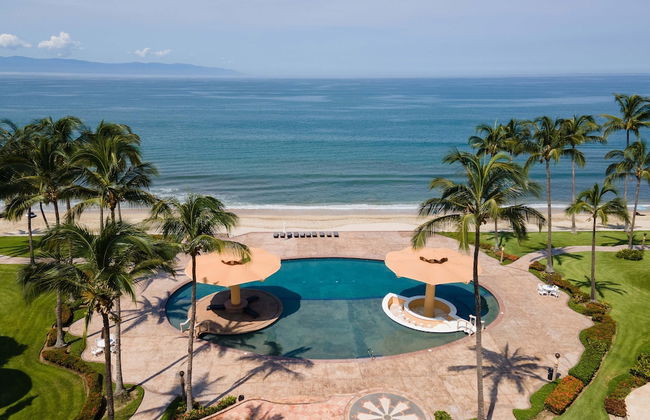 Ocean Front Penthouse Pool Sleeps 8 People - Foto 49