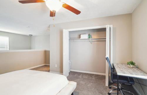 Spacious 1 Bed 15 Bath Towmhome I Ellenwood - Foto 14