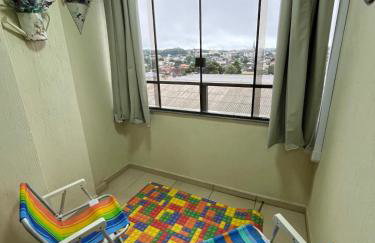 Confortável apartamento no centro de Canela - Foto 5