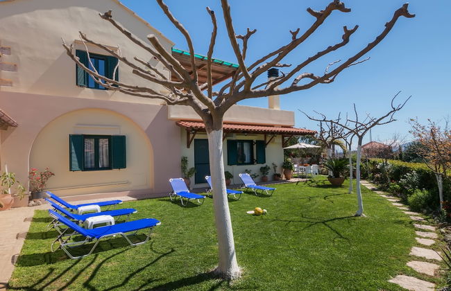 Traditional Ioannis Cottage...luxurious & Rustic With Ecological Heated Pool !!! - Foto 18