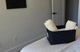 New Luxury 5BR 7BD Home Near Airport, Sleeps 10 plus - Foto 66