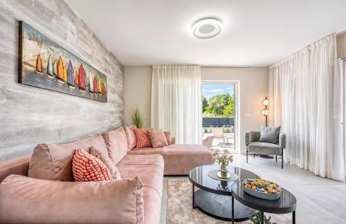 Villa Aria with heated Pool and Whirlpool - Happy Rentals - Foto 5