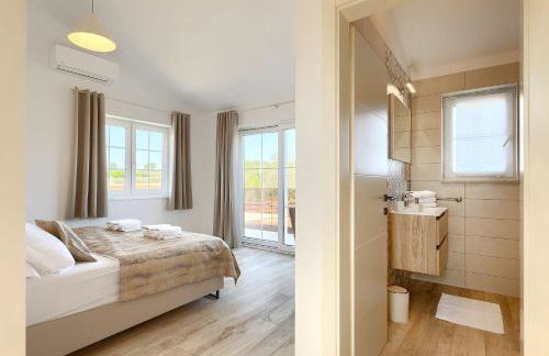 Traumhafte Finca mit Privatpool und Panoramablick - Foto 24