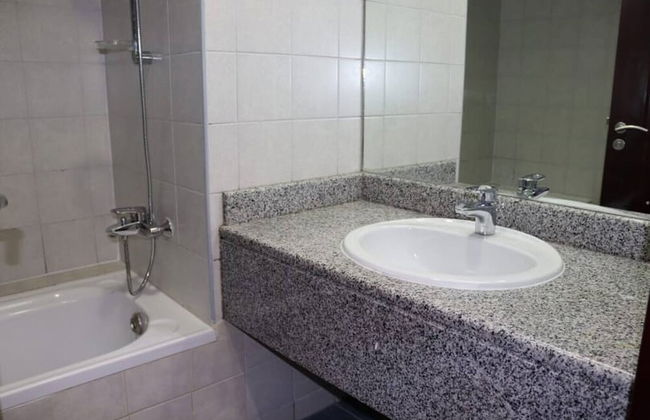 Stunning Studio With Balcony And Free Parking - Foto 4