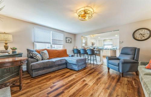 The Roost- Steps to beach & incredible water views - Foto 1