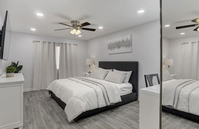 Executive 2 Bdrm Condo in the Heart of Biltmore! - Foto 4