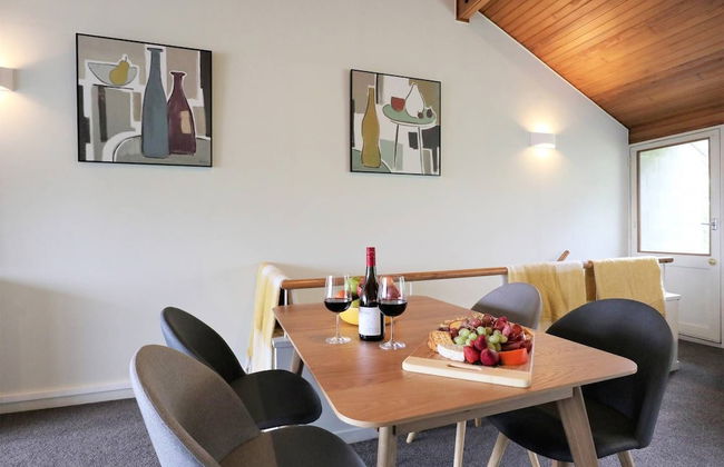 Spacious Lake View Alpine Townhouse Walk TO Town - Foto 16