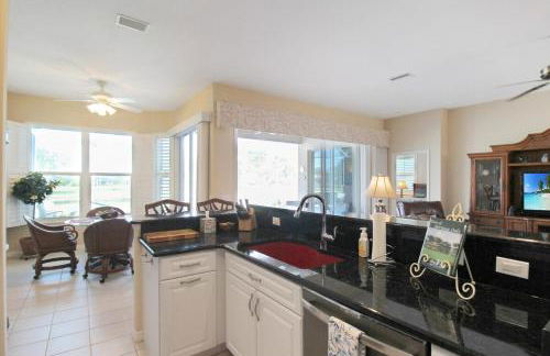 Serene pool home in the exclusive Heritage Oaks Golf & Country Club - Foto 37