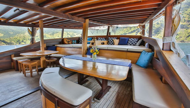 Entrada (vista interior)