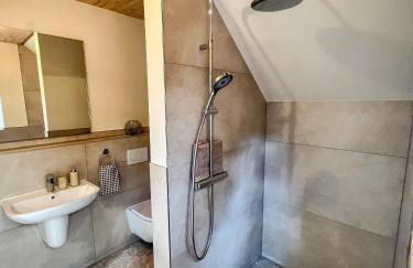 Amber Ferienhain - Ferienhaus 'Kirsche' mit verwunschenem Garten & privater Sauna - Foto 18