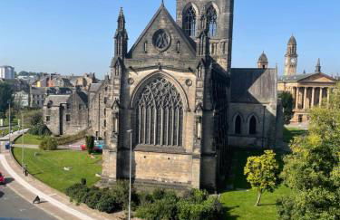 The Paisley Penthouse - Stunning View of the Abbey - Foto 7