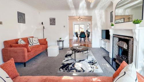 Raygill LT 4 Bedroom House By Furnished Accommodation - Private Parking - Perfect For Families & Contractors - Foto 4