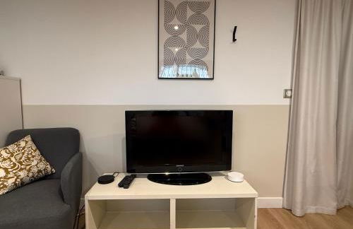 Superbe studio neuf & design - 20 min Versailles - Foto 7