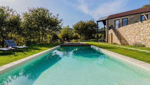 Quinta da Lameirinha Douro, Boutique Home - Heated Pool and Jacuzzi - Foto 2, Garden, sunbed, heating