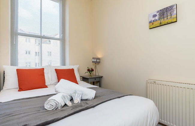 Ford Park Apartment - Photo 4