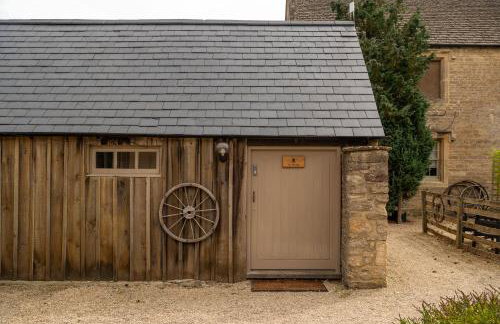 Snug Cotswolds Farm Cottage - The Henloft - Foto 18