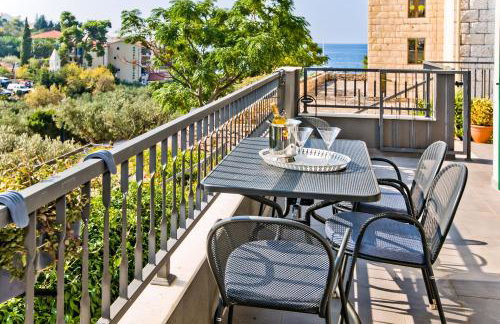 Luxurious Apartments Maslina with Beach - Photo 10