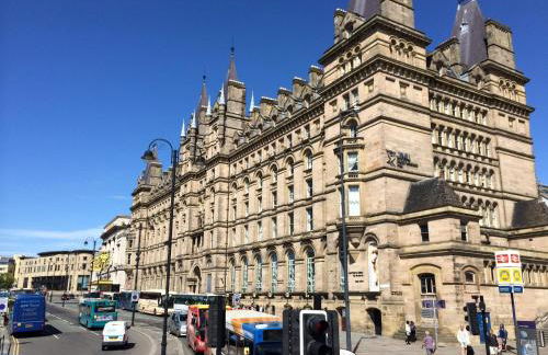 Elegant Apartment in Hamilton Square Free Parking - Foto 37