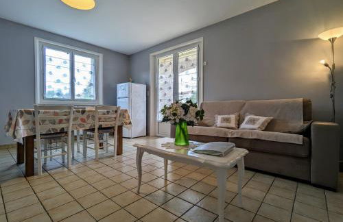 Appartement Spacieux avec Jardin Privatif, Proche du Puy-en-Velay et d'un Golf, WiFi Inclus - FR-1-582-286 - Foto 7