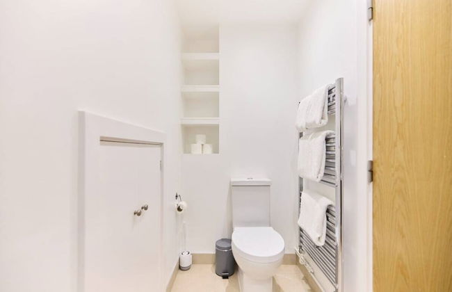 The Gwendolen Place - Contemporary 2bdr Flat w/ Terrace + Balcony - Foto 26