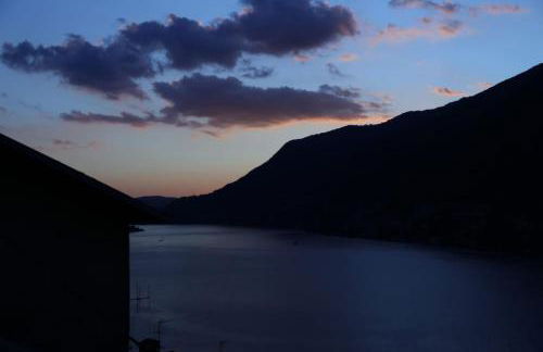 Romantic & Private Lake Como village house - Foto 11