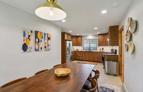 Backyard On Melrose - Walk To Kinnick & Hospital - Foto 12