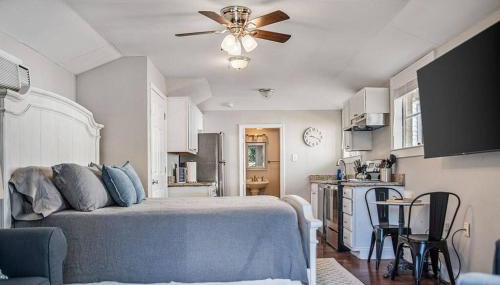 Old Dauphin Way Historic Home - Unit 1 - Foto 3