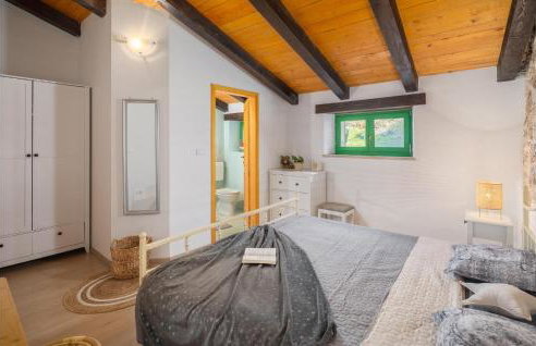 3 Bedroom Lovely Home In Sorici - Photo 16