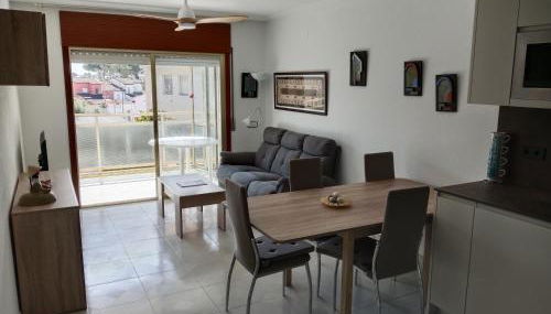 Cozzy flat in a quiet and nice area / Acogedor apartamento en zona tranquila y agradable - Foto 1
