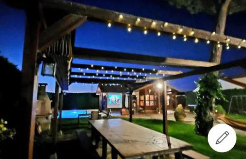 "Pequeño Paraiso" Cabaña con Jacuzzi y piscina privada - Foto 8