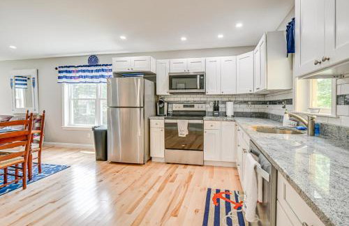 Square Pond Vacation Rental with Boat Dock and View! - Foto 10